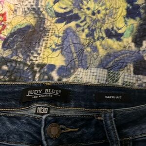 Judy Blue 11/30 Capri Fit Jeans